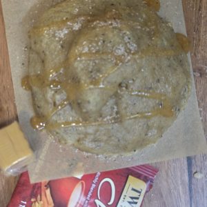 Brown butter chai caramel cookie with caramel drizzle
